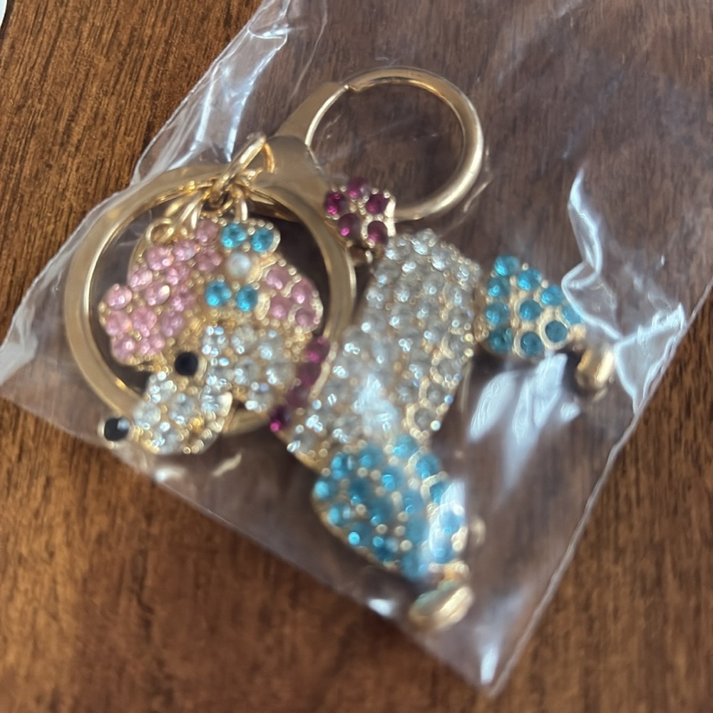 Sparkling poodle dog Keychain with blue pink Accents - Picture 5 of 5